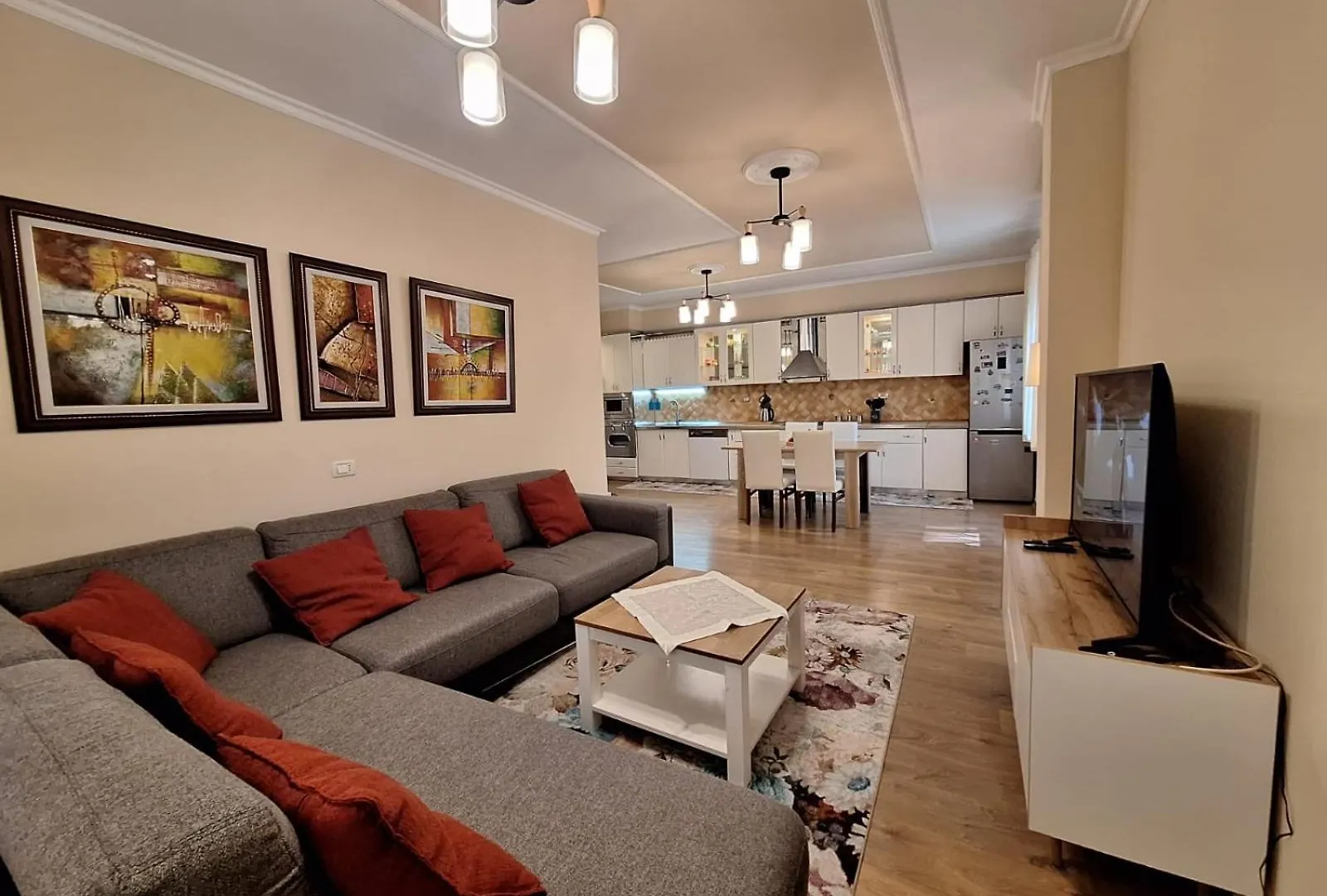 Alb Apartment Tirana 0*,  Albánia